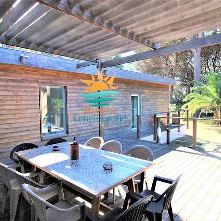 Villa La Petite Ourse-200M Plage-Clim/Wifi/Parking فيلة