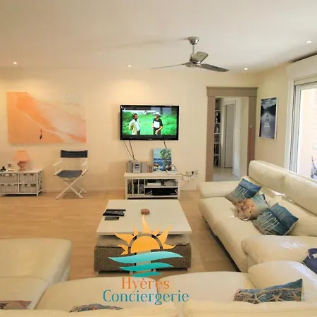 Villa La Petite Ourse-200M Plage-Clim/Wifi/Parking